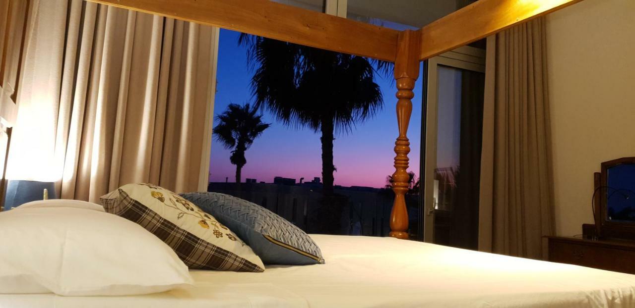 Poseidon'S Luxury Apartment بافوس المظهر الخارجي الصورة